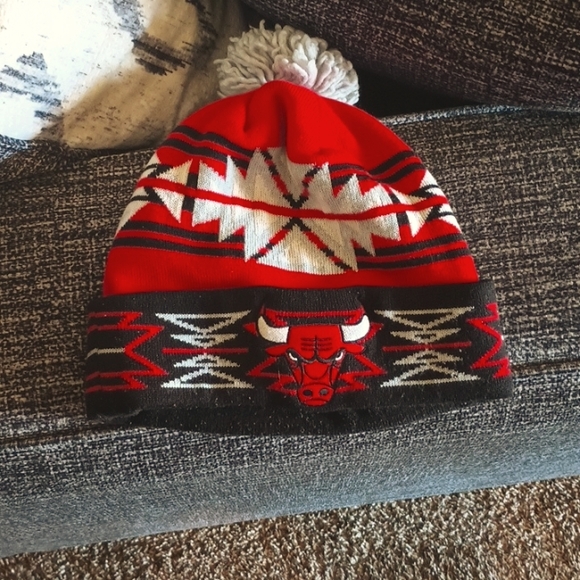 Bulls mithchell and ness tabogin - Picture 1 of 4